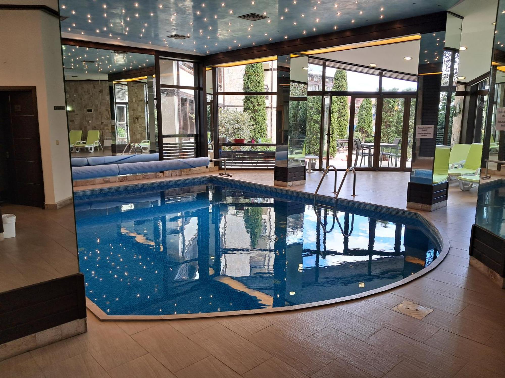 Alpine Lodge Bansko Apartments 外观 照片