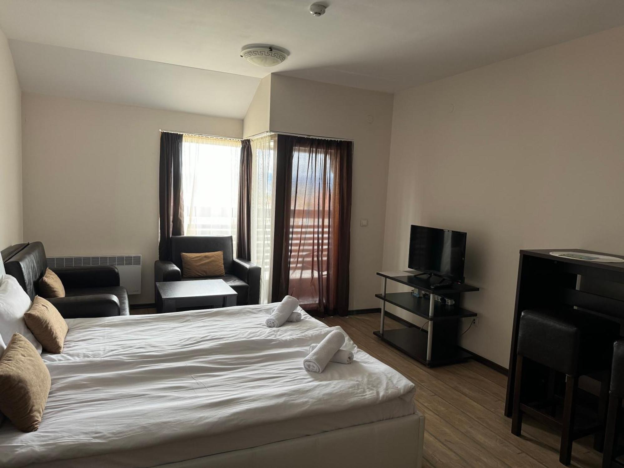 Alpine Lodge Bansko Apartments 外观 照片