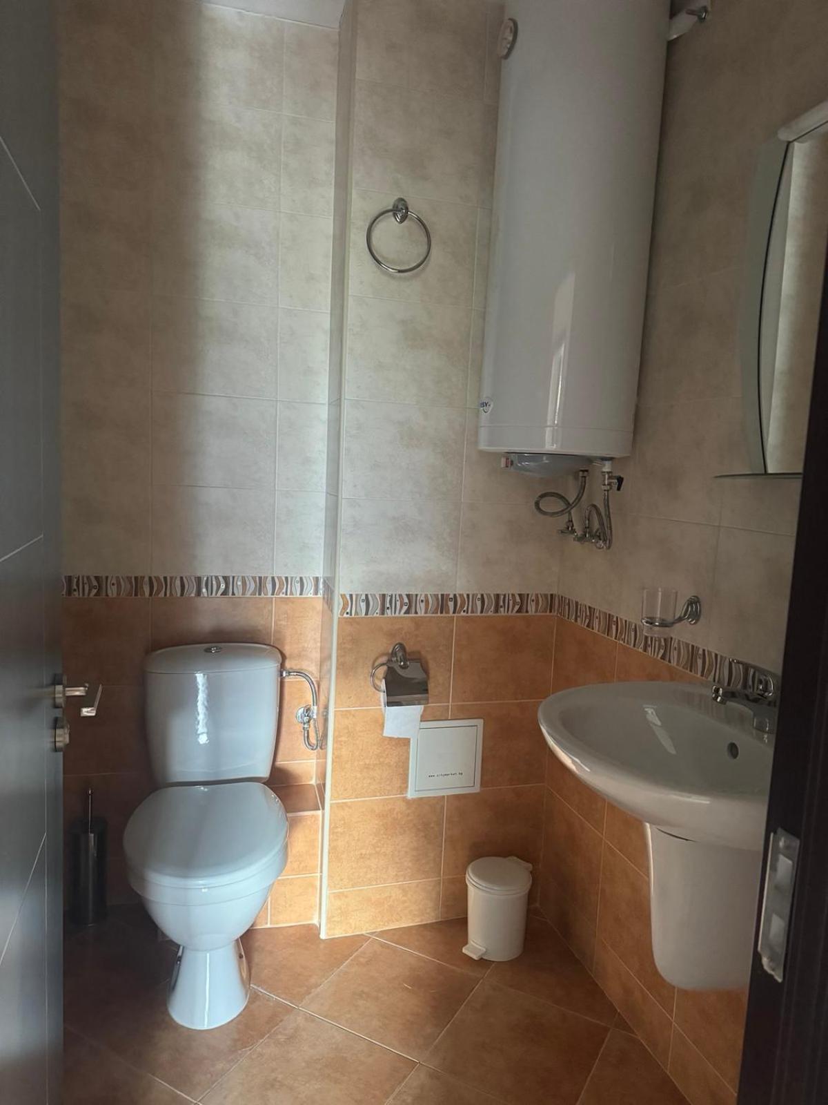 Alpine Lodge Bansko Apartments 外观 照片